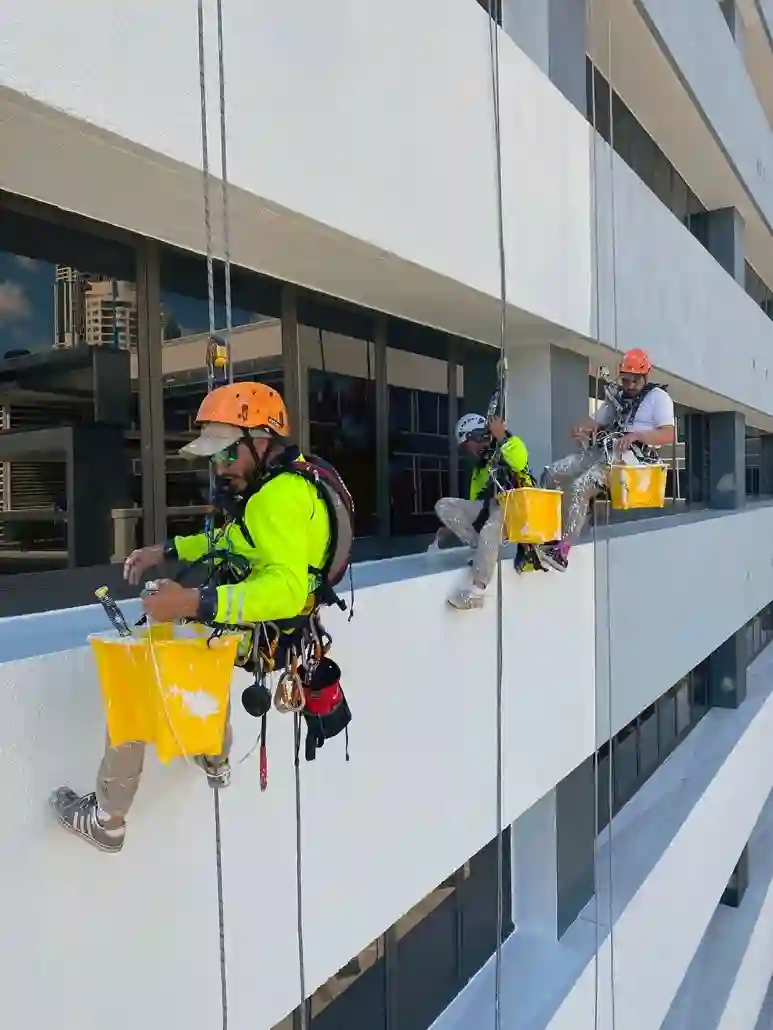 شرکت کار در ارتفاع با طناب