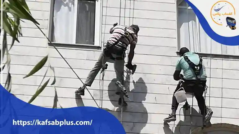 اثر شرایط آب و هوایی بر استحکام پیچ و رولپلاک نما